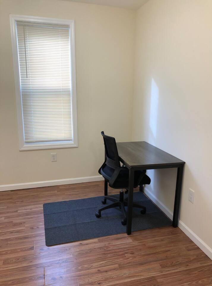 Large And Private 3 Bedroom And 1 Bathroom Apartment Near Newark International Airport Ewr And New York City ภายนอก รูปภาพ