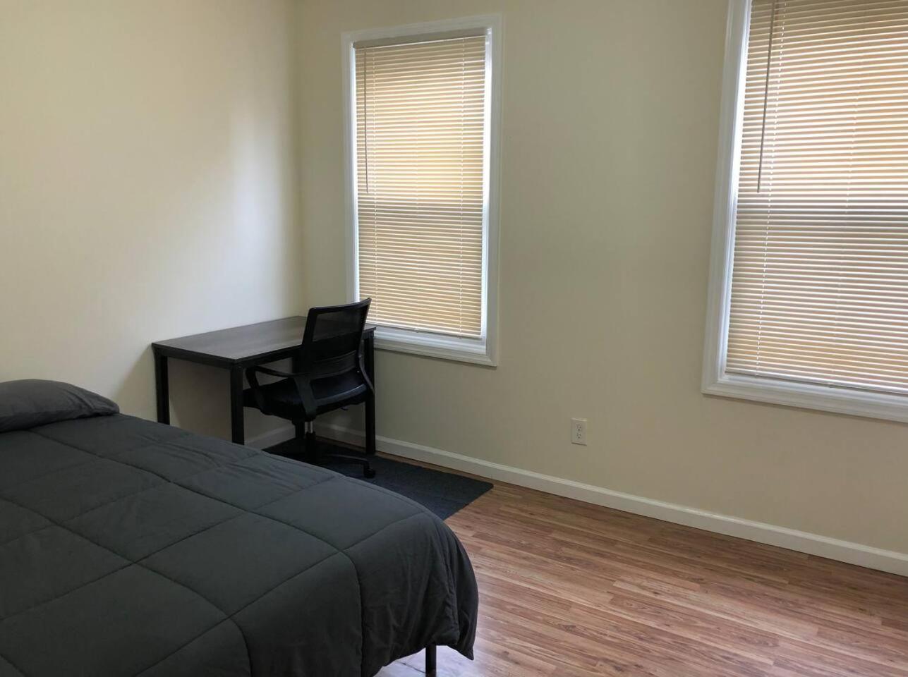 Large And Private 3 Bedroom And 1 Bathroom Apartment Near Newark International Airport Ewr And New York City ภายนอก รูปภาพ
